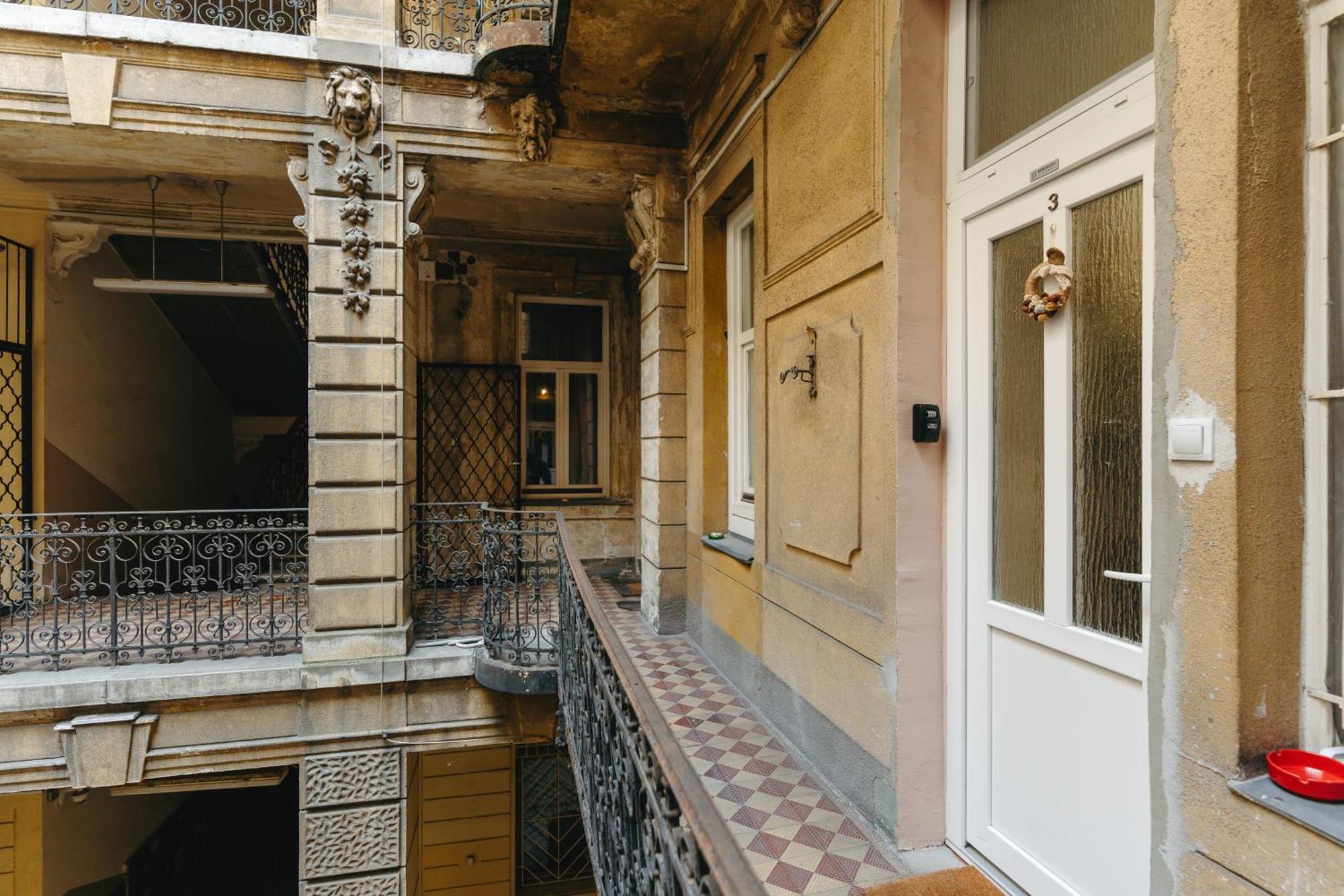 Bercsenyi Apartments - Close To The Gellert Thermal Bath Budapest Exterior photo